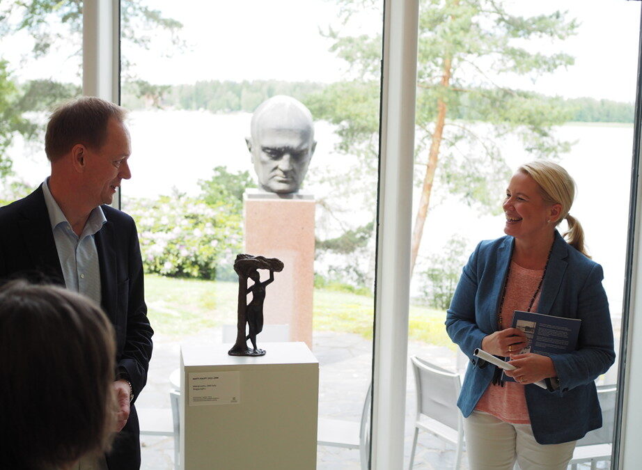 Klubin tiedote 10/2016 – Keräilyn lumoa ja taiteen verkostoja